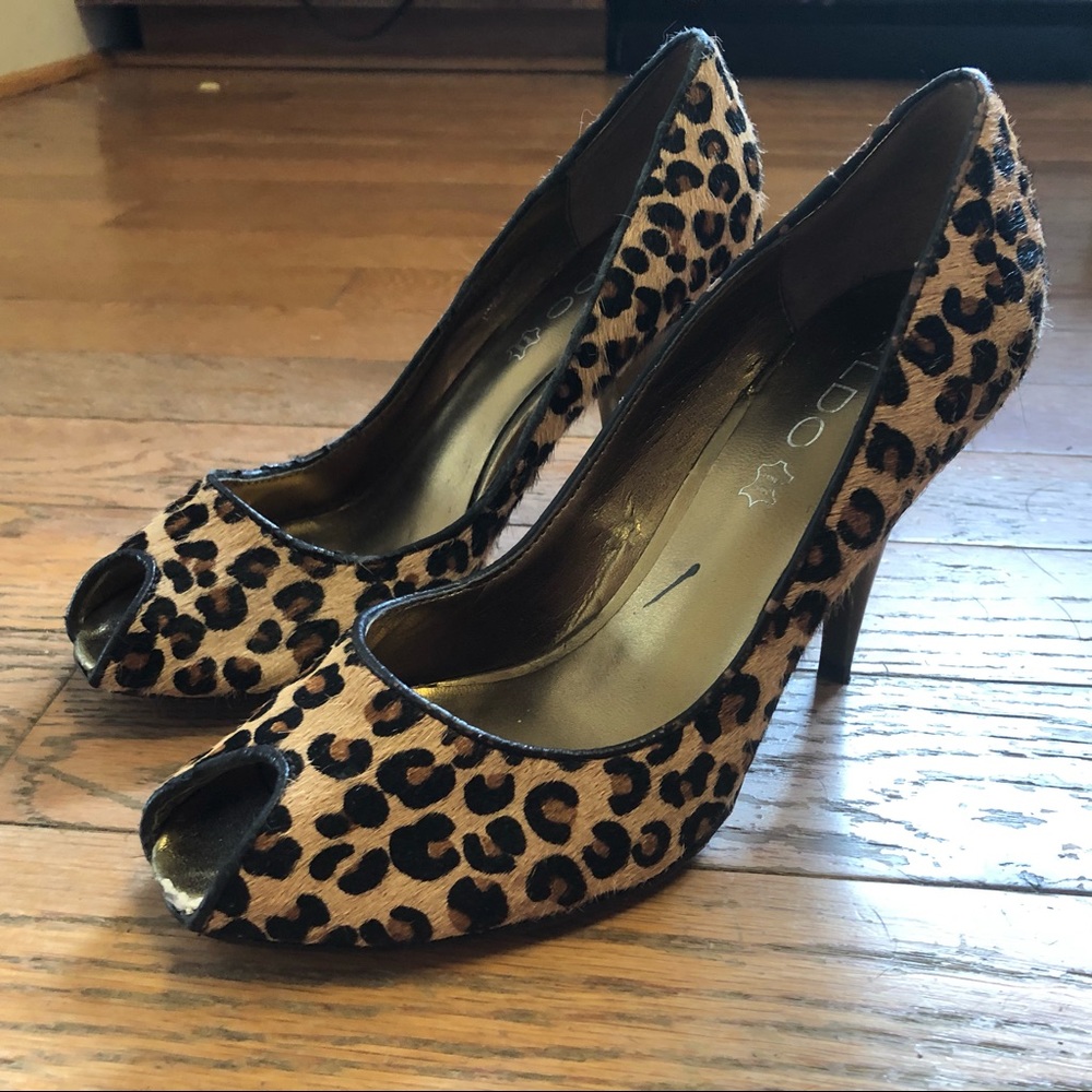 Leopard print Aldo peep-toe heels